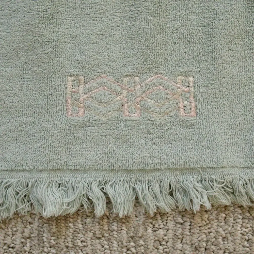 Fieldcrest Mills Towel Set of 8 Teal Blue Embroidered Bath Hand Fingertip USA